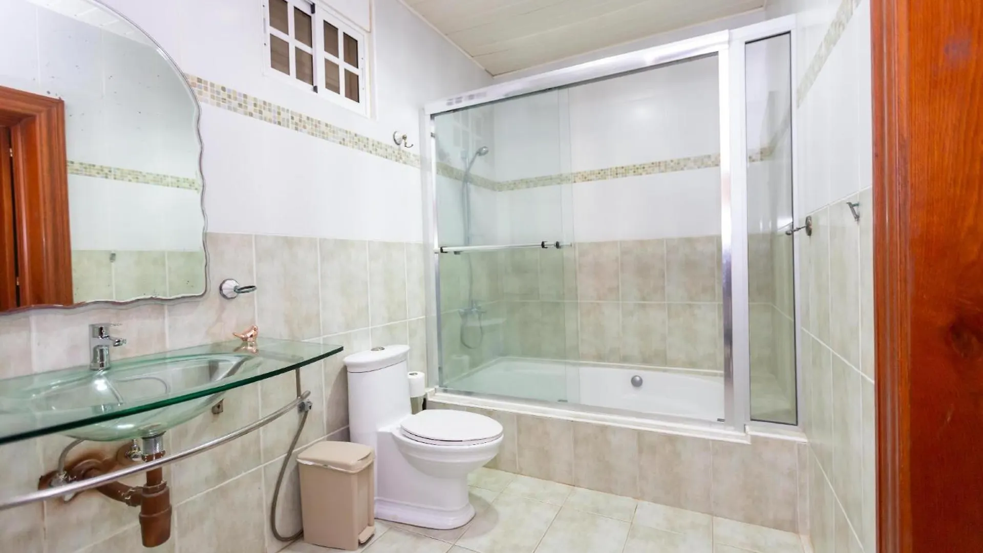 Huge 8Br Villa Poolheatedjacuzzi Bbqdailymaid